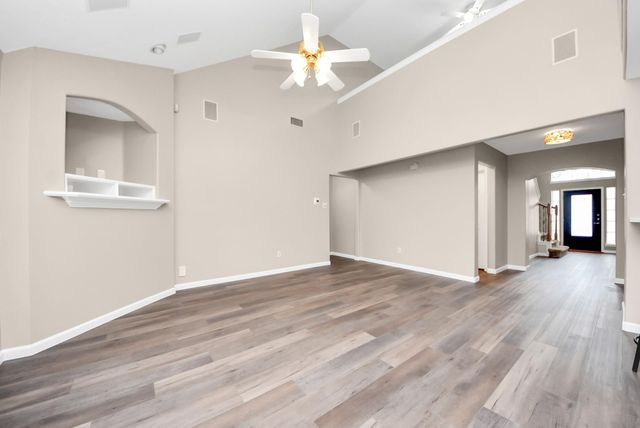 1802 Whispering Forest Drive, Houston, TX 77339