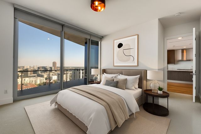 3130 N Harwood Street 2605, Dallas, TX 75201