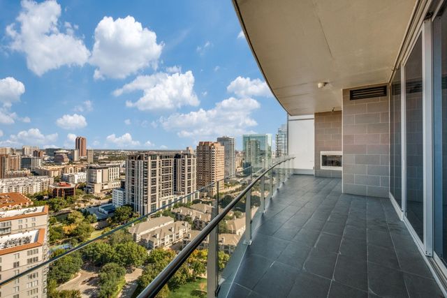 3130 N Harwood Street 2605, Dallas, TX 75201