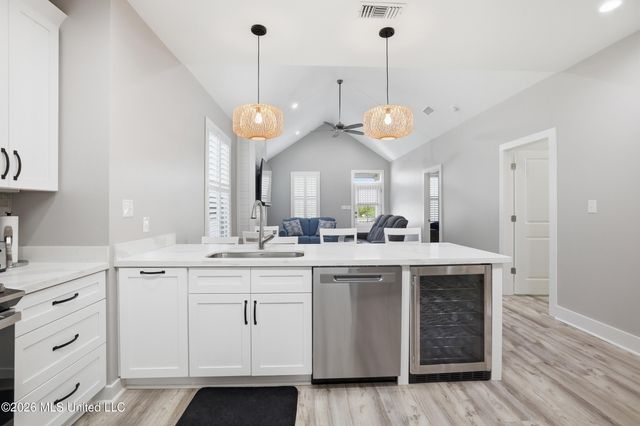 111 North Street, Waveland, MS 39576