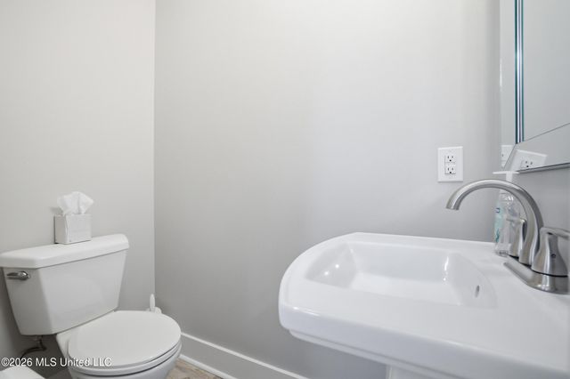 111 North Street, Waveland, MS 39576