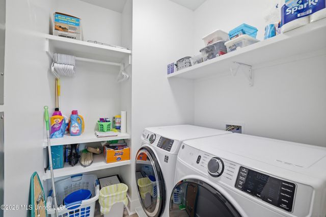 111 North Street, Waveland, MS 39576