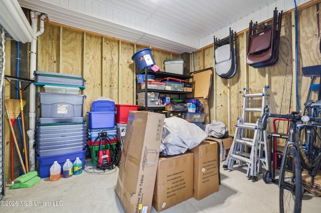 111 North Street, Waveland, MS 39576