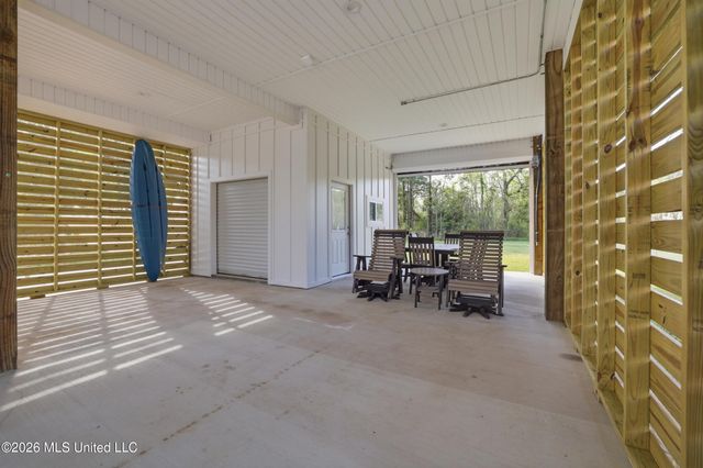 111 North Street, Waveland, MS 39576