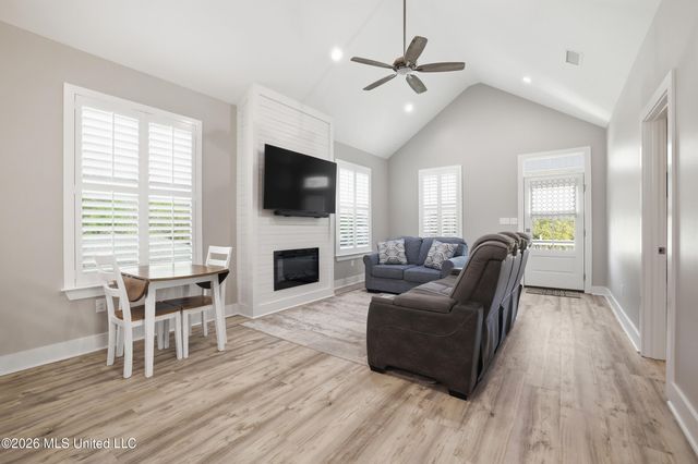 111 North Street, Waveland, MS 39576