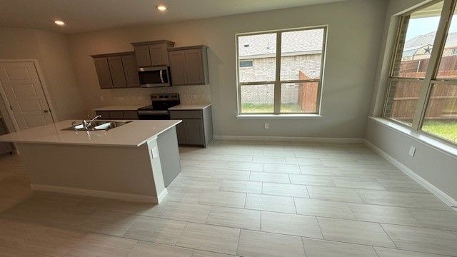1924 PREAKNESS Drive, Granbury, TX 76049