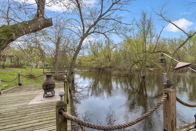 N4607 Oak Knoll Road, Poynette, WI 53955
