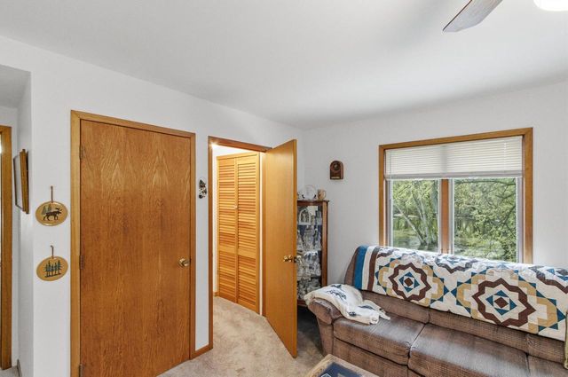 N4607 Oak Knoll Road, Poynette, WI 53955