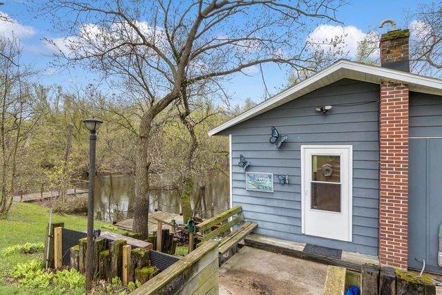 N4607 Oak Knoll Road, Poynette, WI 53955