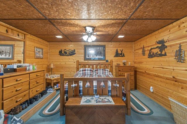 N4607 Oak Knoll Road, Poynette, WI 53955