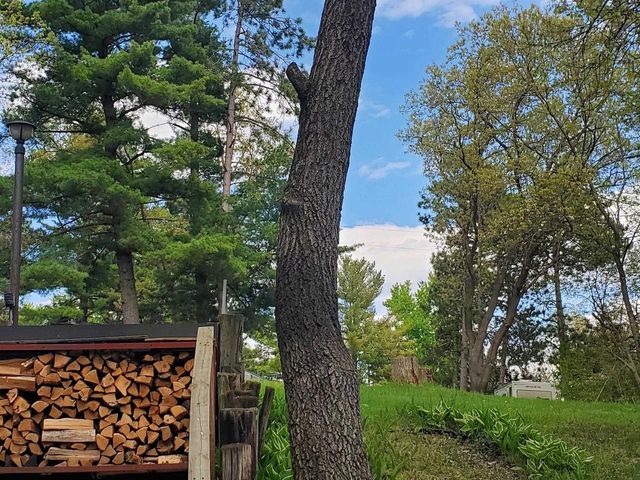 N4607 Oak Knoll Road, Poynette, WI 53955
