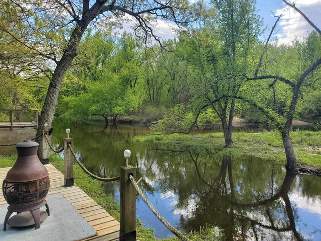 N4607 Oak Knoll Road, Poynette, WI 53955