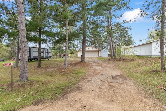 N4607 Oak Knoll Road, Poynette, WI 53955