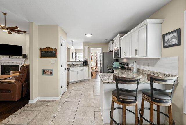 639 Sturdivant Dr, Clarksville, TN 37042