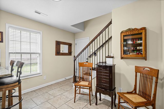 639 Sturdivant Dr, Clarksville, TN 37042