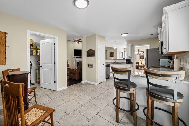 639 Sturdivant Dr, Clarksville, TN 37042