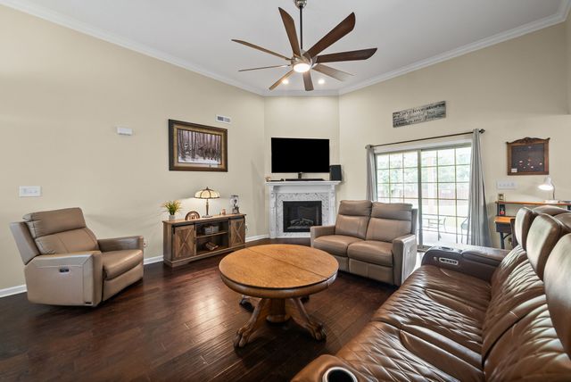 639 Sturdivant Dr, Clarksville, TN 37042