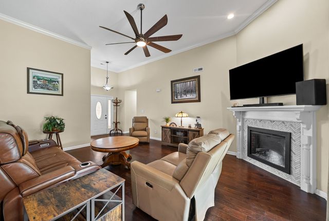 639 Sturdivant Dr, Clarksville, TN 37042