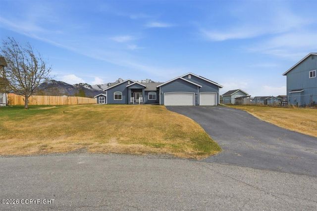 245 N Ayrshire Circle, Palmer, AK 99645