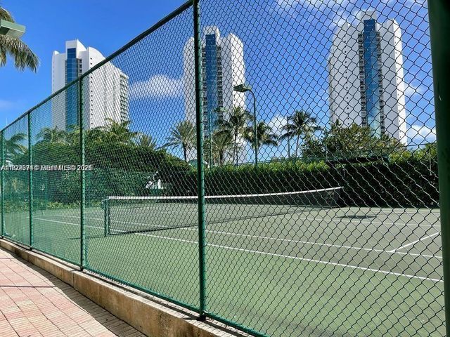 16400 Collins Ave 942, Sunny Isles Beach, FL 33160