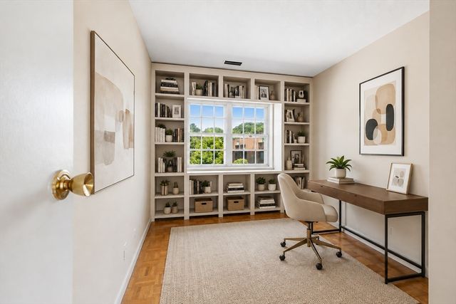 173 Lake Shore Rd 3, Boston, MA 02135