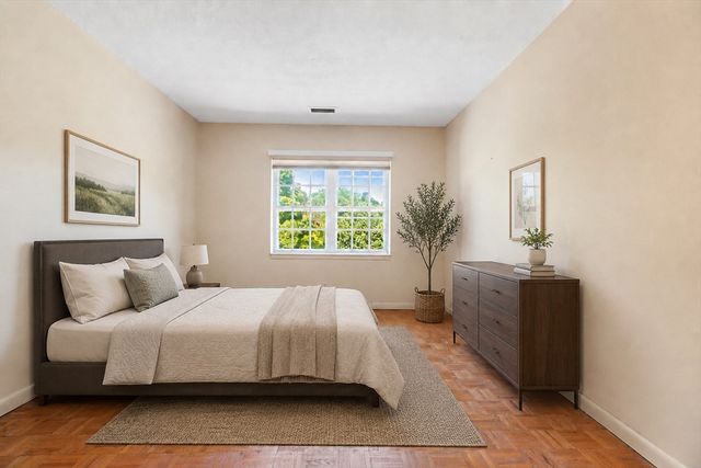 173 Lake Shore Rd 3, Boston, MA 02135