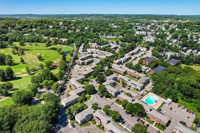 173 Lake Shore Rd 3, Boston, MA 02135