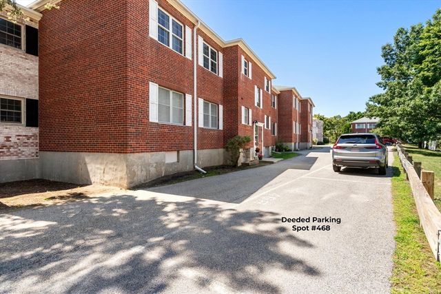 173 Lake Shore Rd 3, Boston, MA 02135