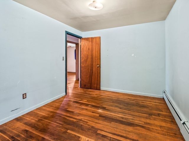 60 Burbank Rd, Sutton, MA 01590