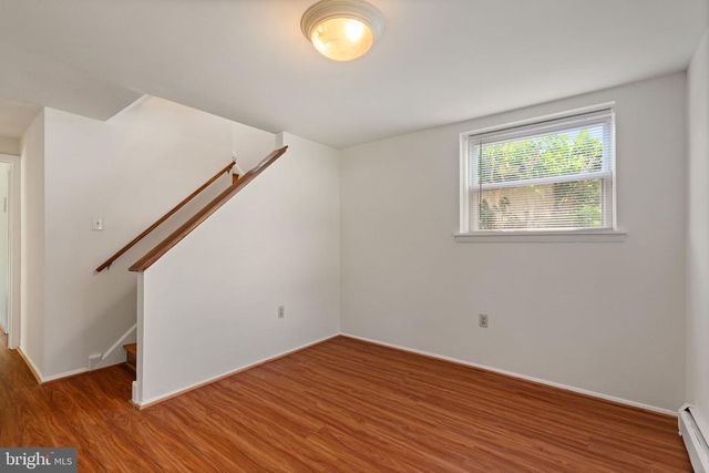 15005 CORDELL AVE, Woodbridge, VA 22193