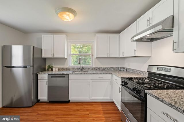 15005 CORDELL AVE, Woodbridge, VA 22193