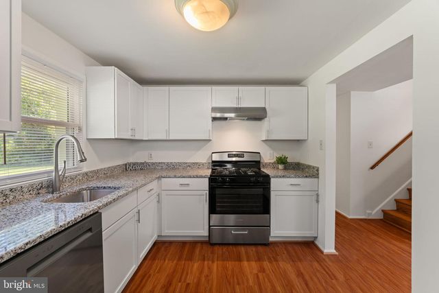 15005 CORDELL AVE, Woodbridge, VA 22193