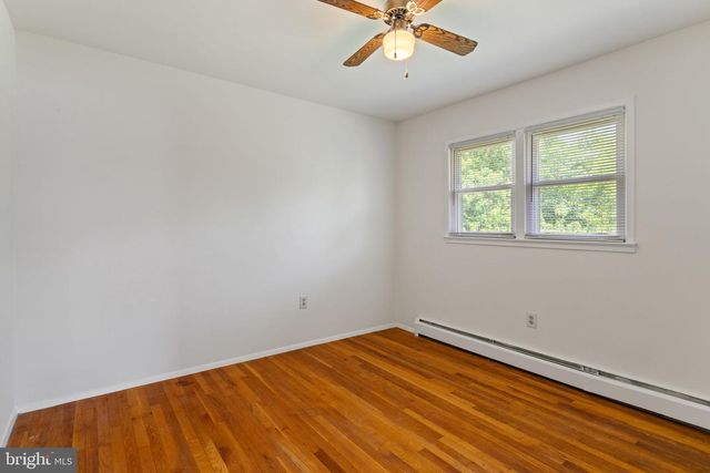 15005 CORDELL AVE, Woodbridge, VA 22193