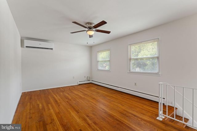 15005 CORDELL AVE, Woodbridge, VA 22193