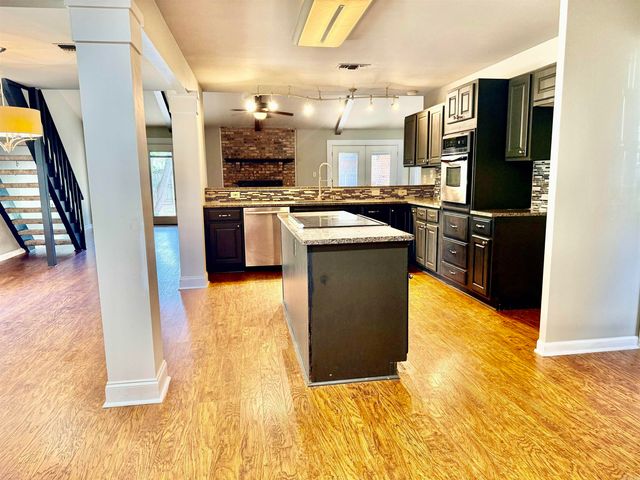 18 Stanwood Loop, North Little Rock, AR 72118