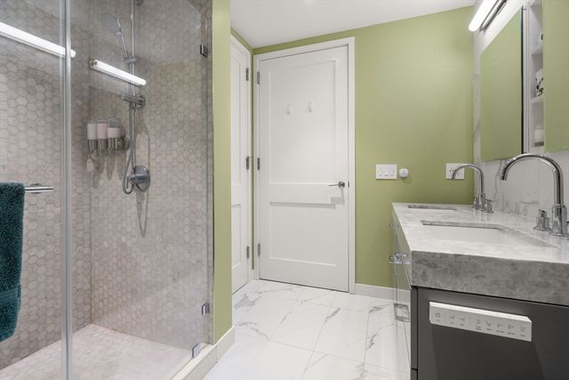 300 Pier 4 Blvd 5K, Boston, MA 02110