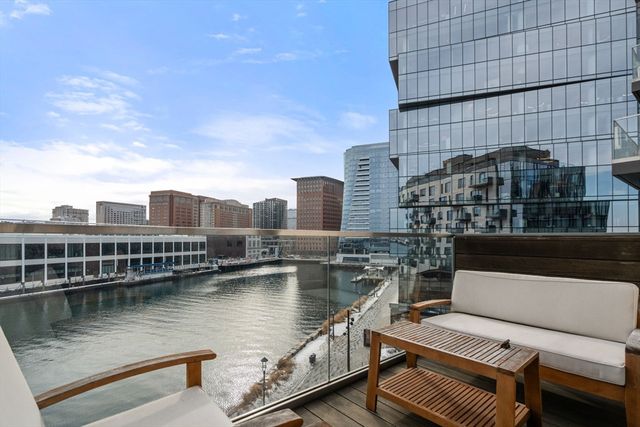 300 Pier 4 Blvd 5K, Boston, MA 02110
