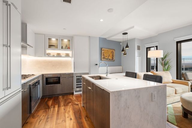 300 Pier 4 Blvd 5K, Boston, MA 02110