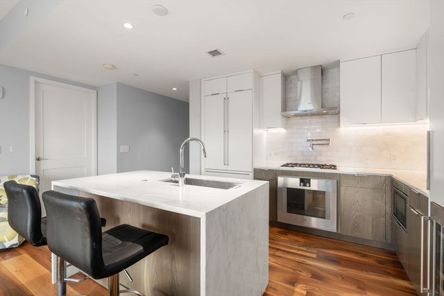 300 Pier 4 Blvd 5K, Boston, MA 02110