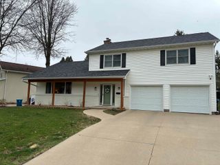 141 Windsor Drive, Waterloo, IA 50701