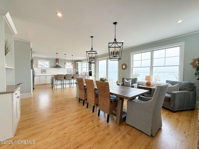 285 Monterey Circle, Lavallette, NJ 08735