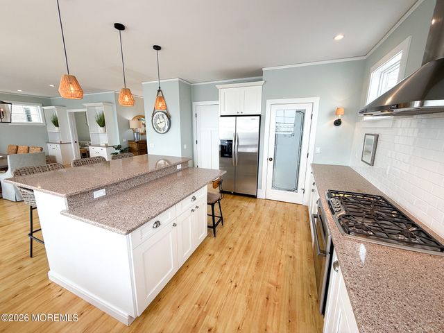 285 Monterey Circle, Lavallette, NJ 08735