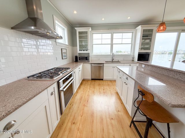 285 Monterey Circle, Lavallette, NJ 08735