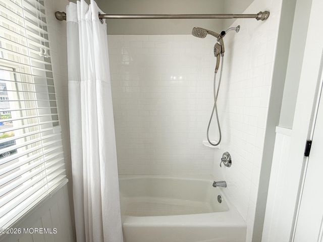 285 Monterey Circle, Lavallette, NJ 08735
