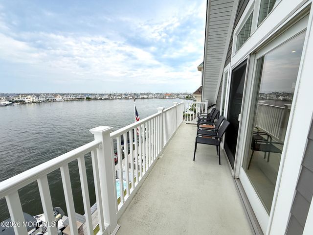 285 Monterey Circle, Lavallette, NJ 08735