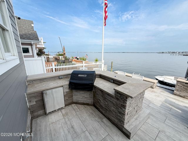 285 Monterey Circle, Lavallette, NJ 08735