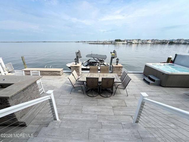 285 Monterey Circle, Lavallette, NJ 08735