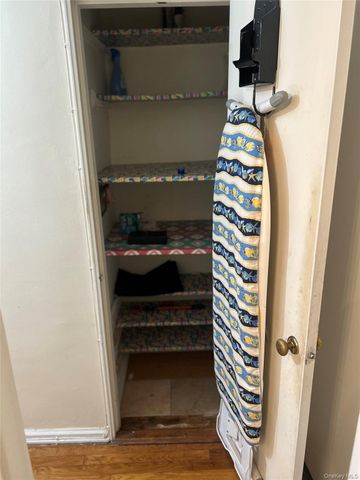 83-20 98 Street 5J, Woodhaven, NY 11421