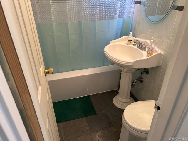 83-20 98 Street 5J, Woodhaven, NY 11421