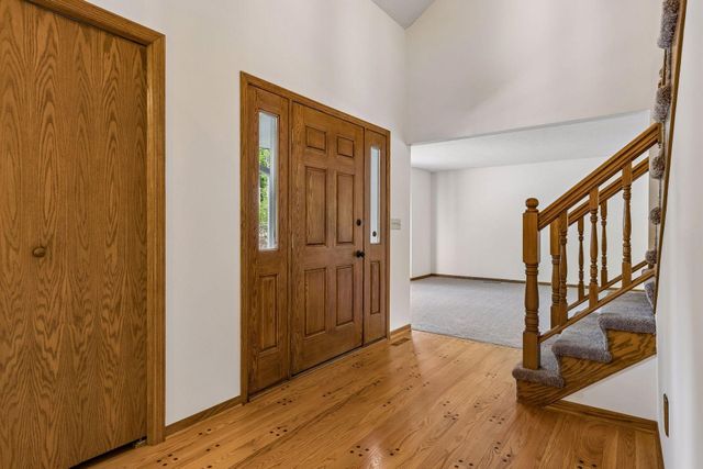 1933 Charlton Street, West Saint Paul, MN 55118